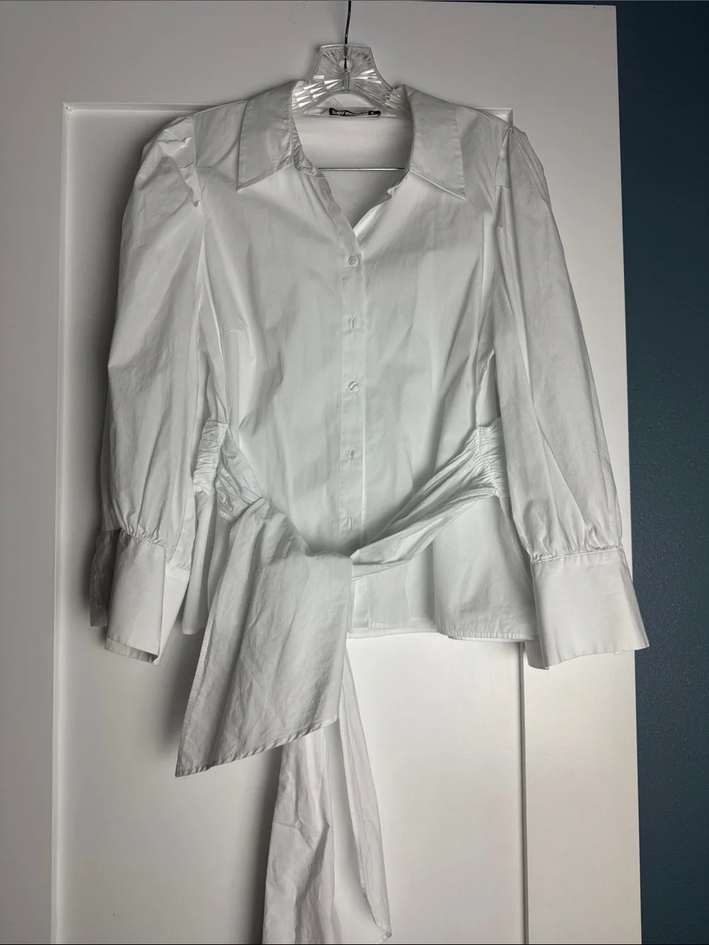 Zara White Puff-Sleeve Button-Front Shirt with Waist Tie